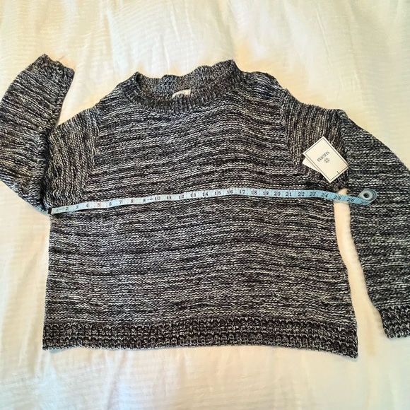 Susina Sweater - Picture 5 of 6
